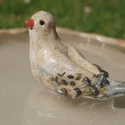 Keramické pítko s ptáčkem
